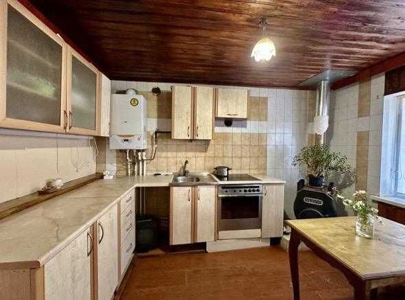 Будинок з двох кімнат, 50м², газовий котел, пічка, баня на дровах