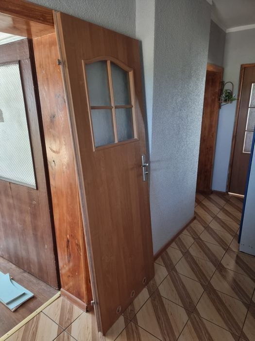 Drzwi łazienkowe prawe ( mam również pokojowe 80cm ))