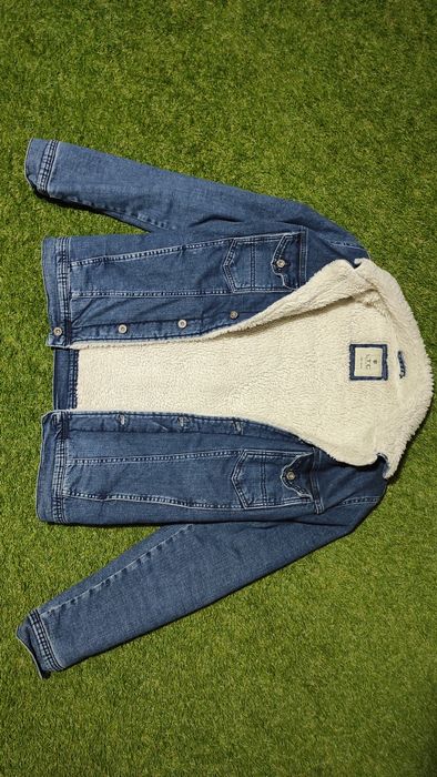 Куртка джинсова L