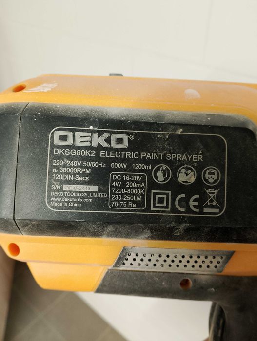Pistolet - Agregat do malowania  ścian 550W, 3 DYSZE, Marka DEKO