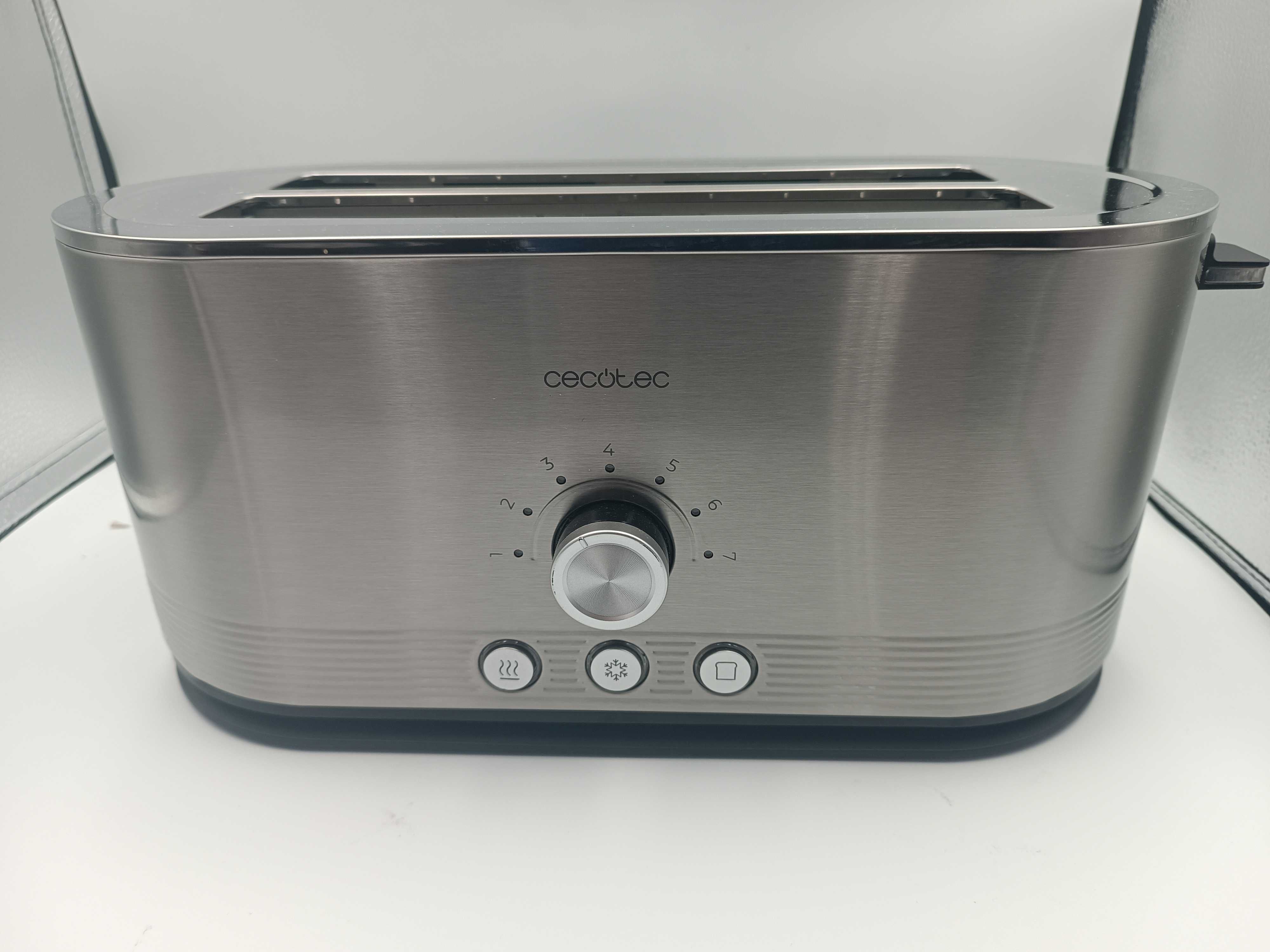 TOSTER PIONOWY ze stali nierdzewnej Cecotec 1400W z długim otworem