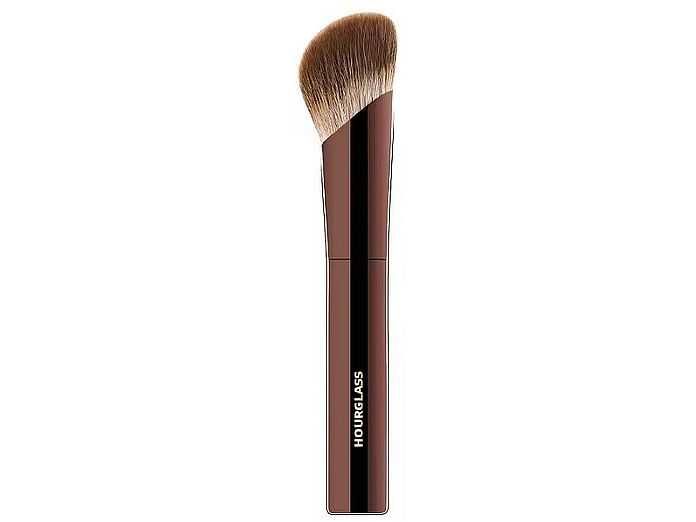 Hourglass pędzel do różu i rozświetlacza Diagonal Blush Brush
