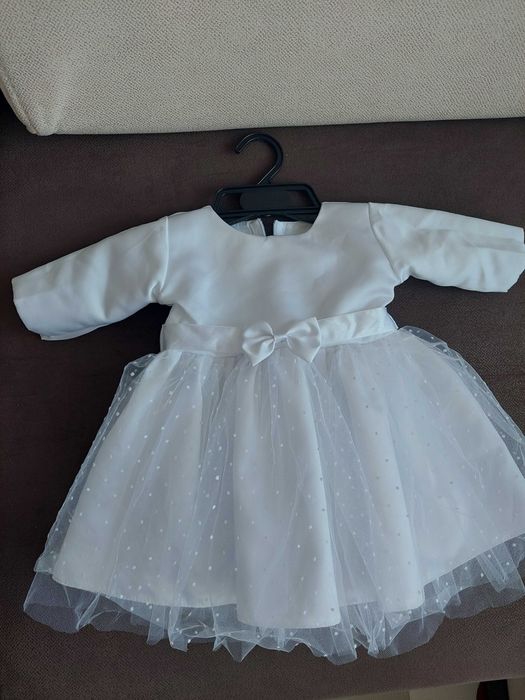Biała sukienka do chrztu