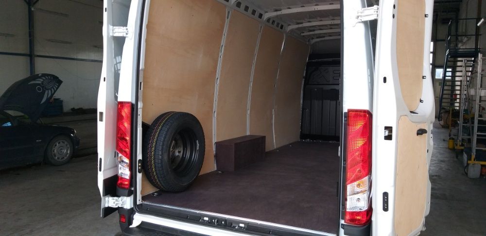 Zabudowa Iveco Daily, zabezpieczenie paki, ścianki, podłoga, nadkola
