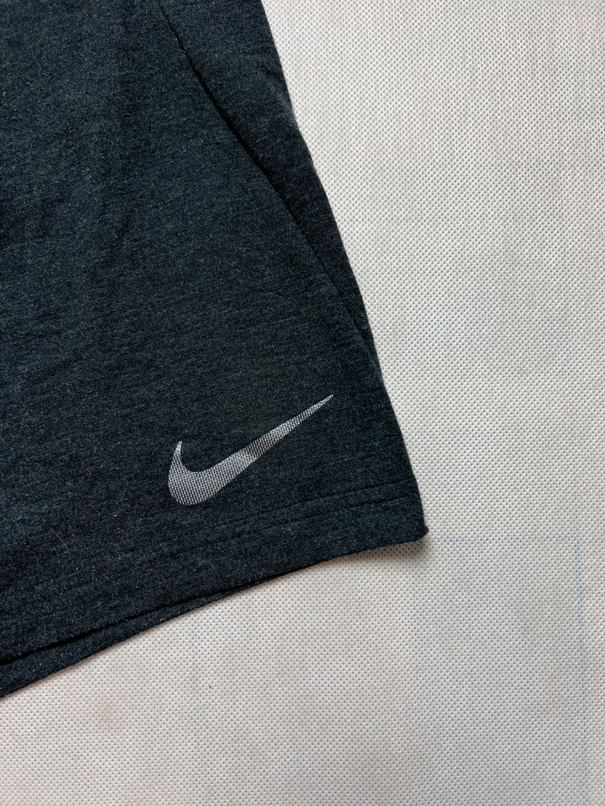 Spodenki Nike small logo