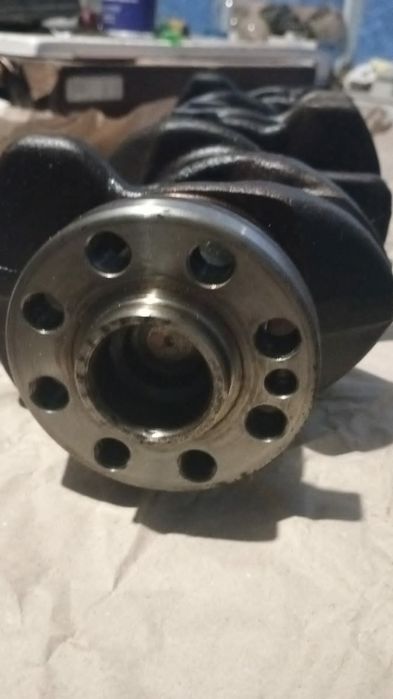 Колінвал Тайота Авенсист25 1az-fse 2.0 бензин +Подарунок ш