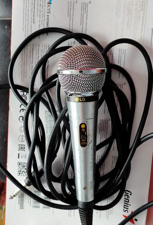 Микрофон Lg MK-900 для караоке.