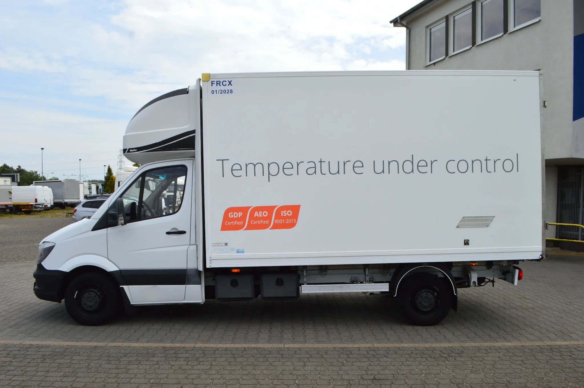 Mercedes-Benz Sprinter  [14298] TGX 18.440 , standard, polski salon, niski przebieg, Euro 6.