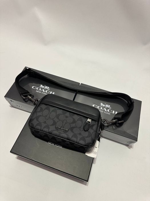 Сумка Coach.