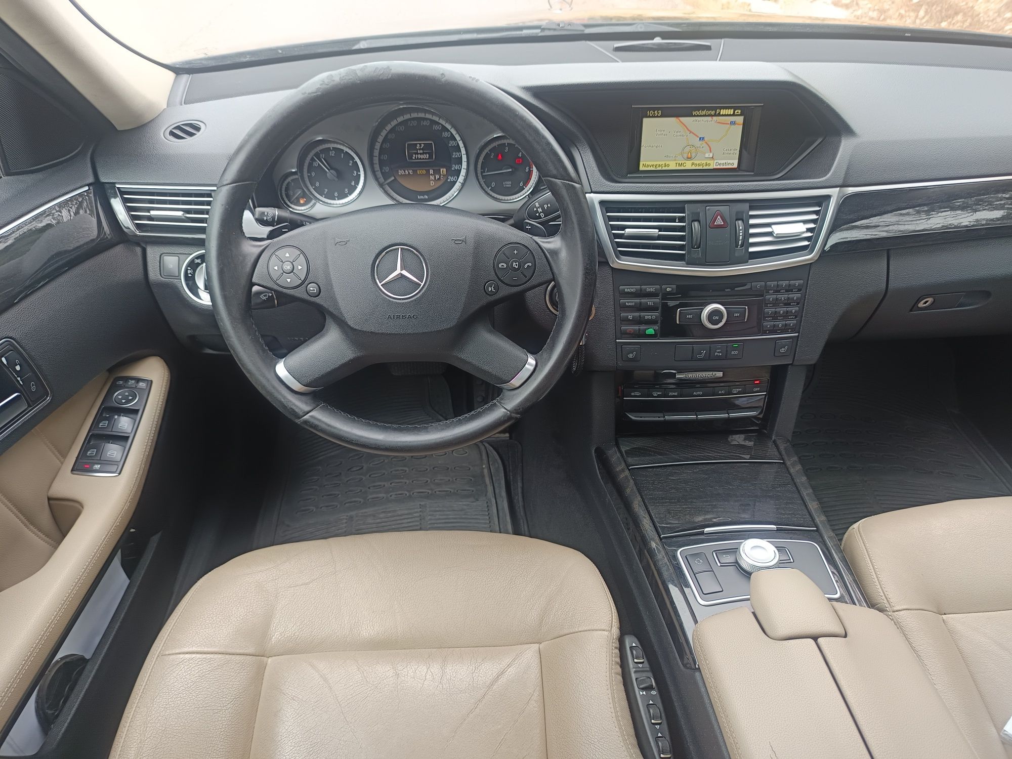 Mercedes E220 ano 2012