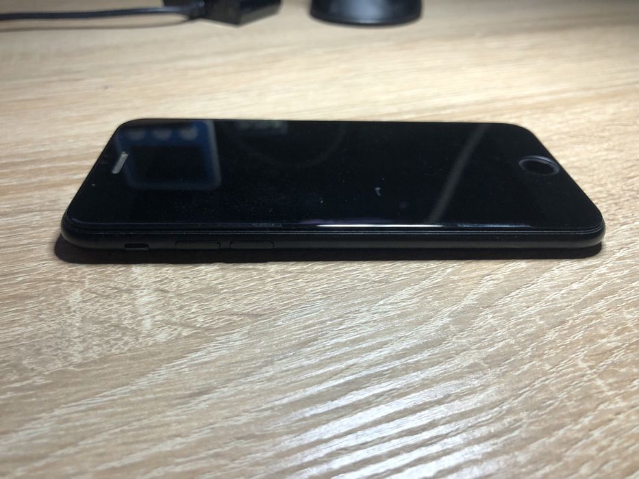 iPhone 7 16 ГБ Touch ID