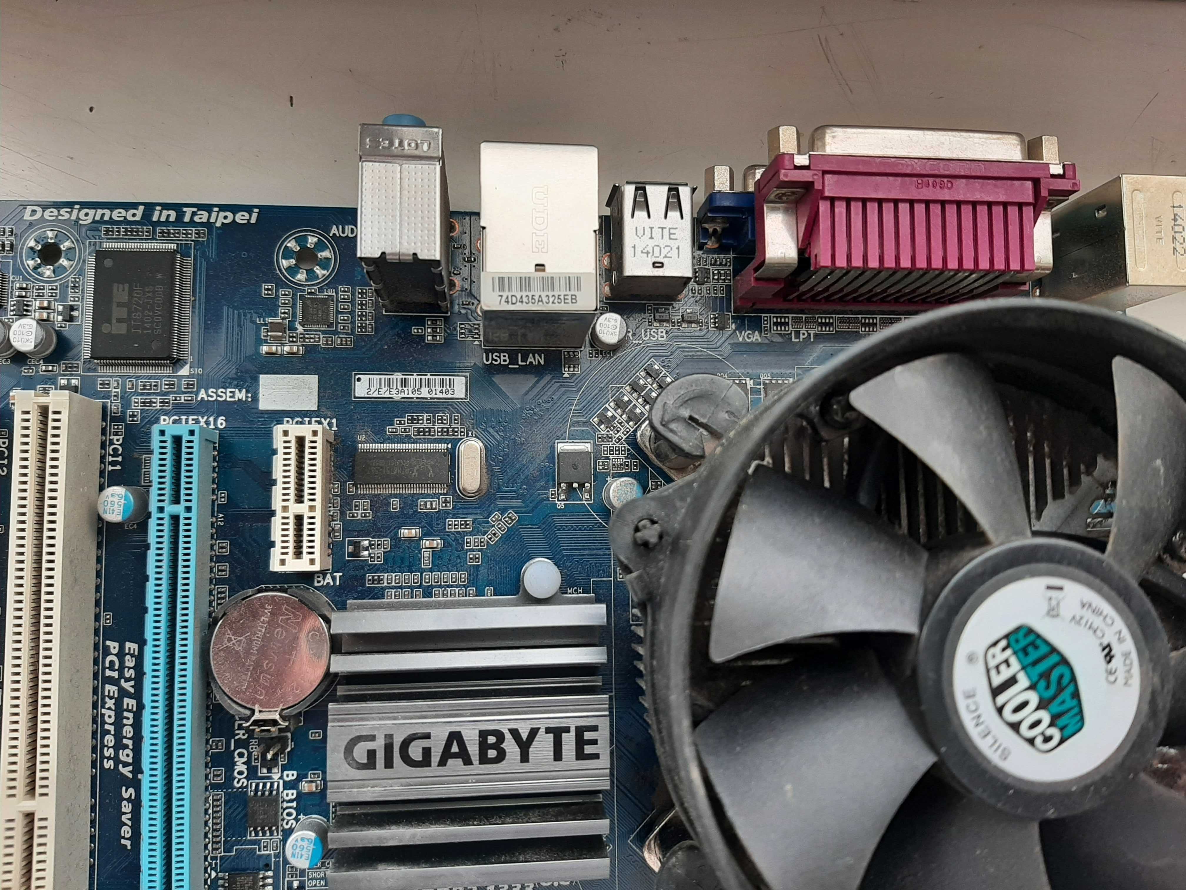 Материнская плата Gigabyte GA-G41M-Combo