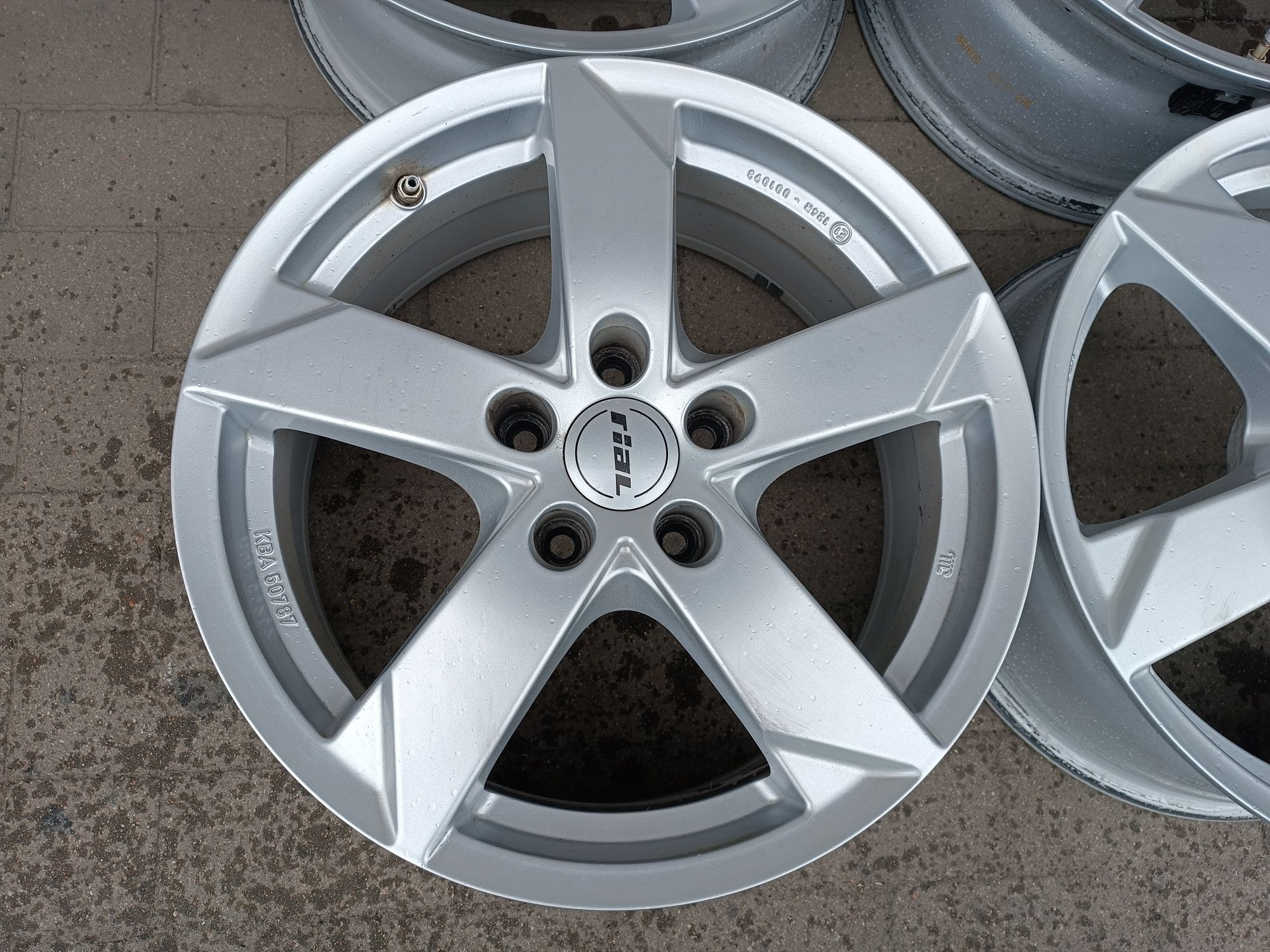 Felgi Alu Nissan Qashqai Juke Tiida Renault Kadiar 5x114.3 ET40 7J17