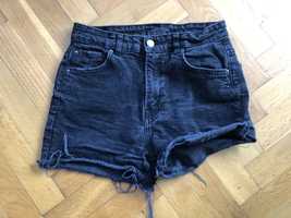 Krótkie jeansowe / dżinsowe spodenki bershka