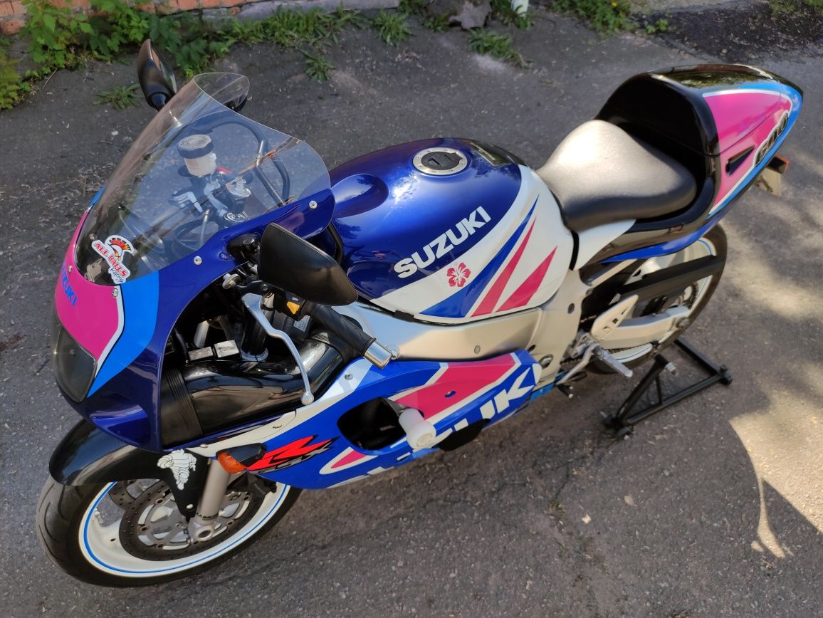 Suzuki GSX 600 R Srad  Свіжо пригнаний.