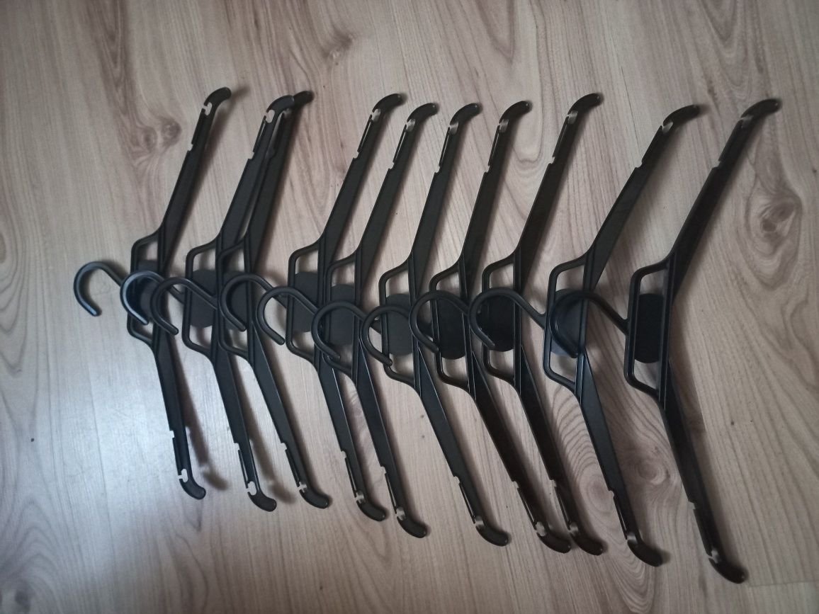 Nowe wieszaki do ubrań