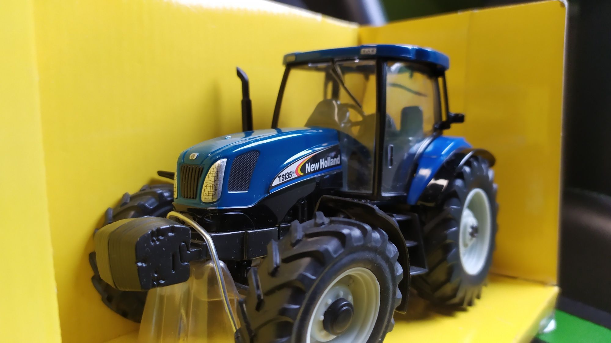 Traktor new Holland ts 135 britains jak siku wiking joal 1:32