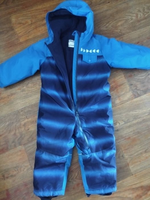 Продам детский комбинезон.