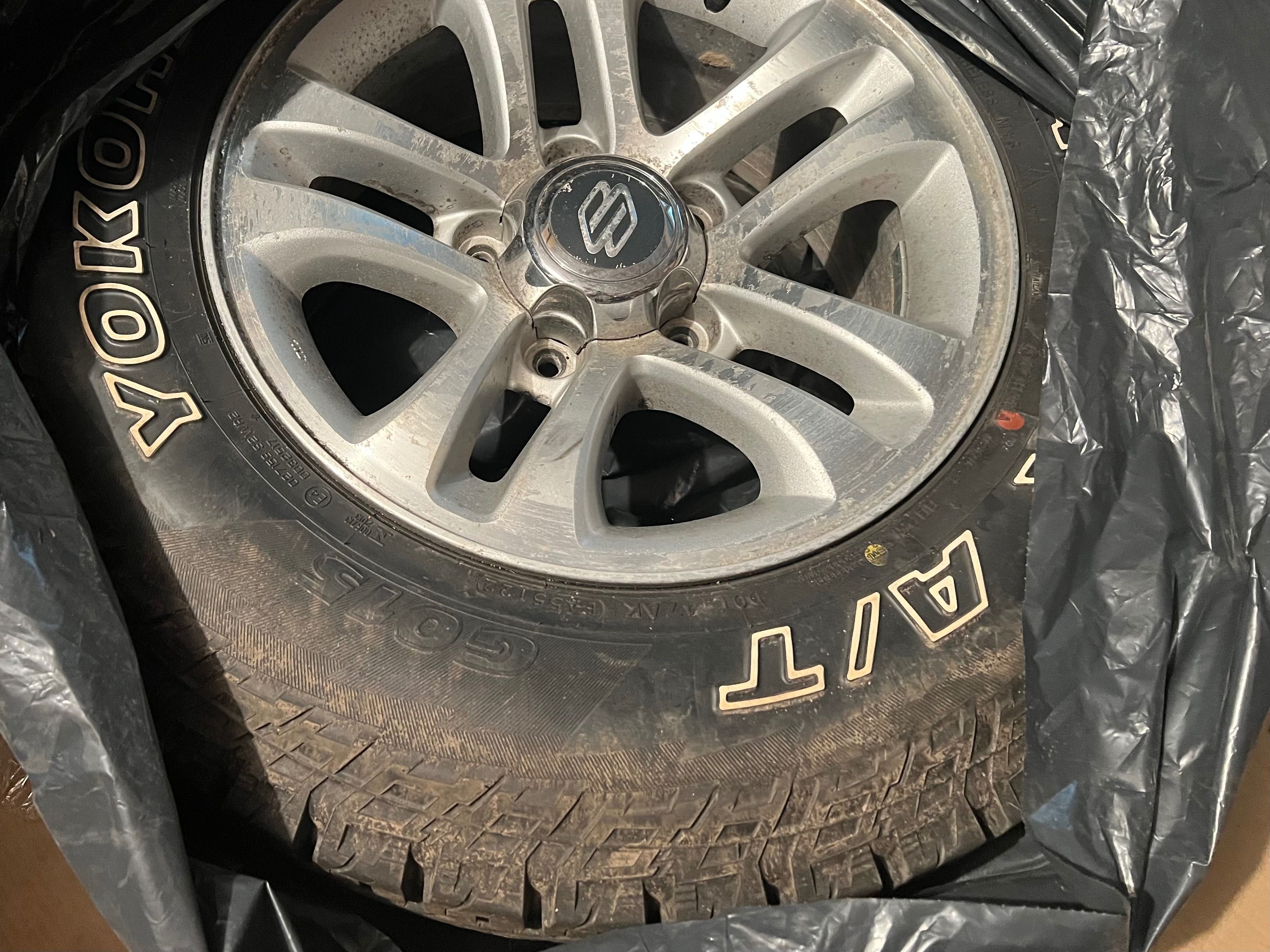 Suzuki felgi alu opony AT Yokohama Geolandar G015 LT 225/75/R16 5 szt