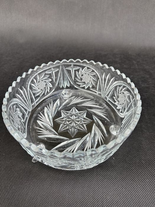 Miska krysztalowa na nozkach