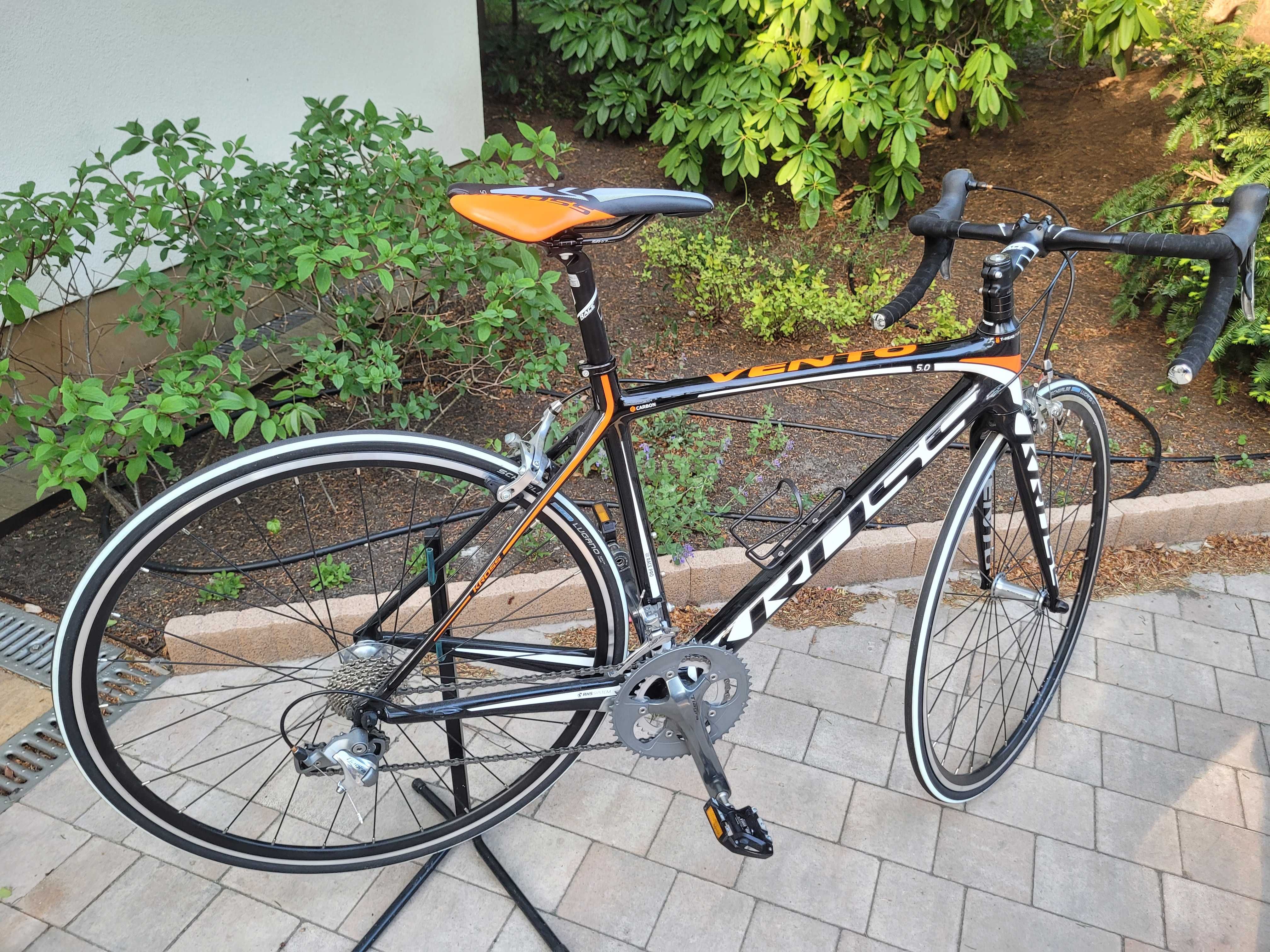 Rower szosowy Kross Vento 5.0 Carbon  (rama rozm. S 50/53)