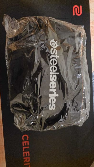 Merchandising Gaming Steelseries - Novo