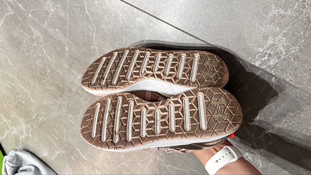 Кросівки Under Armour