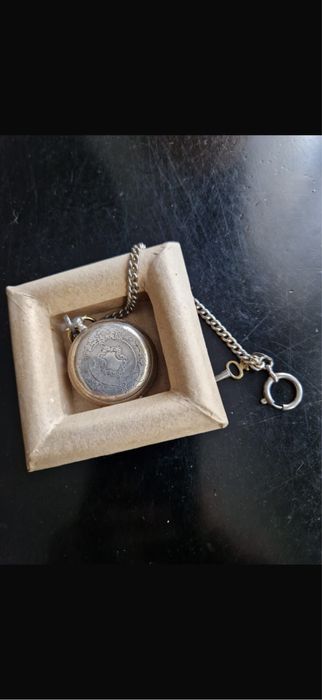 Zegarek kieszonkowy z dewizką i kluczykiem - koniec XIX w.