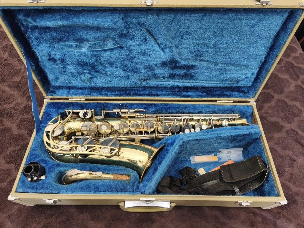 Саксофон альт Yamaha YAS-21