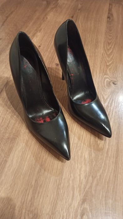 Szpilki Calvin Klein rozmiar 39. Stan idealny.