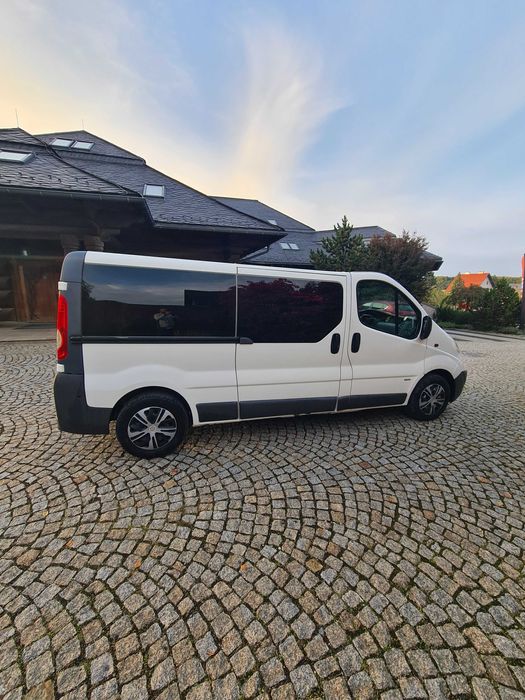 Opel vivaro 9 osobowy Long