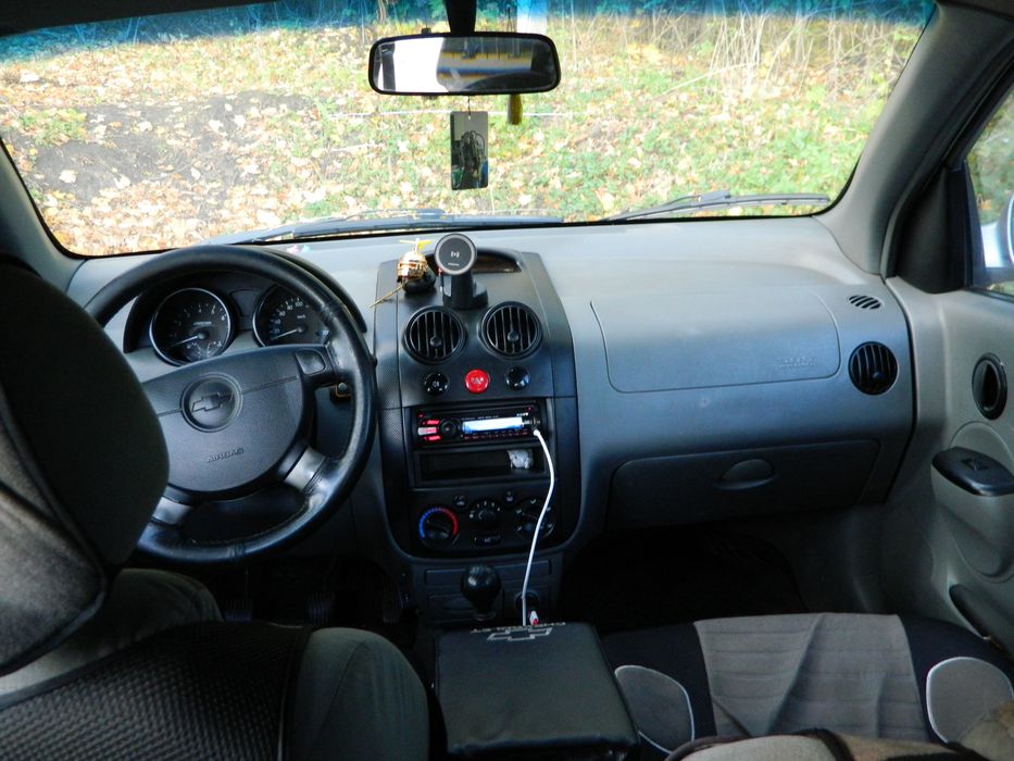 Продам Aveo 1.5 2004