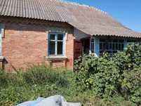 Продається кірпічний будинок в .селі Великі Гадомці