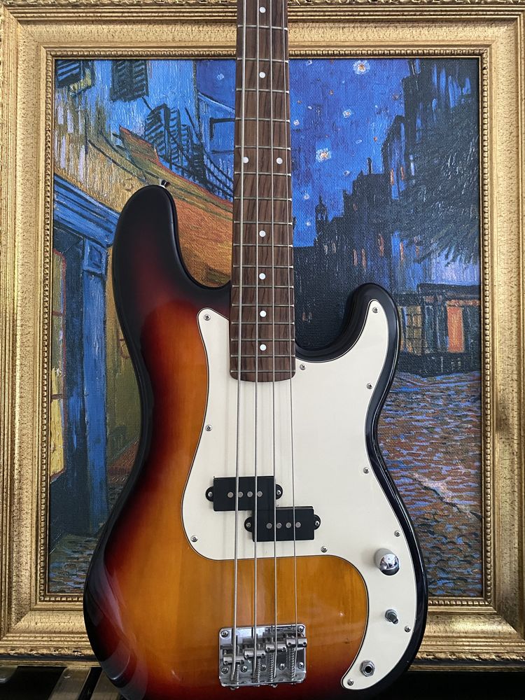 Gitara basowa w dobrym stanie