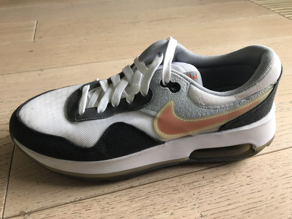 Buty dziecięce Nike NIKE AIR MAX MOTIF NN GS FJD r 39 24,5 cm idealne