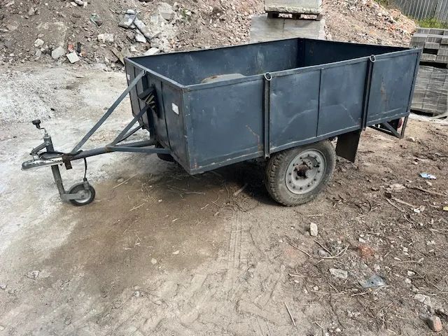 SAM  Przyczepka samochodowa lekka SAM solidna przyczepa po remoncie