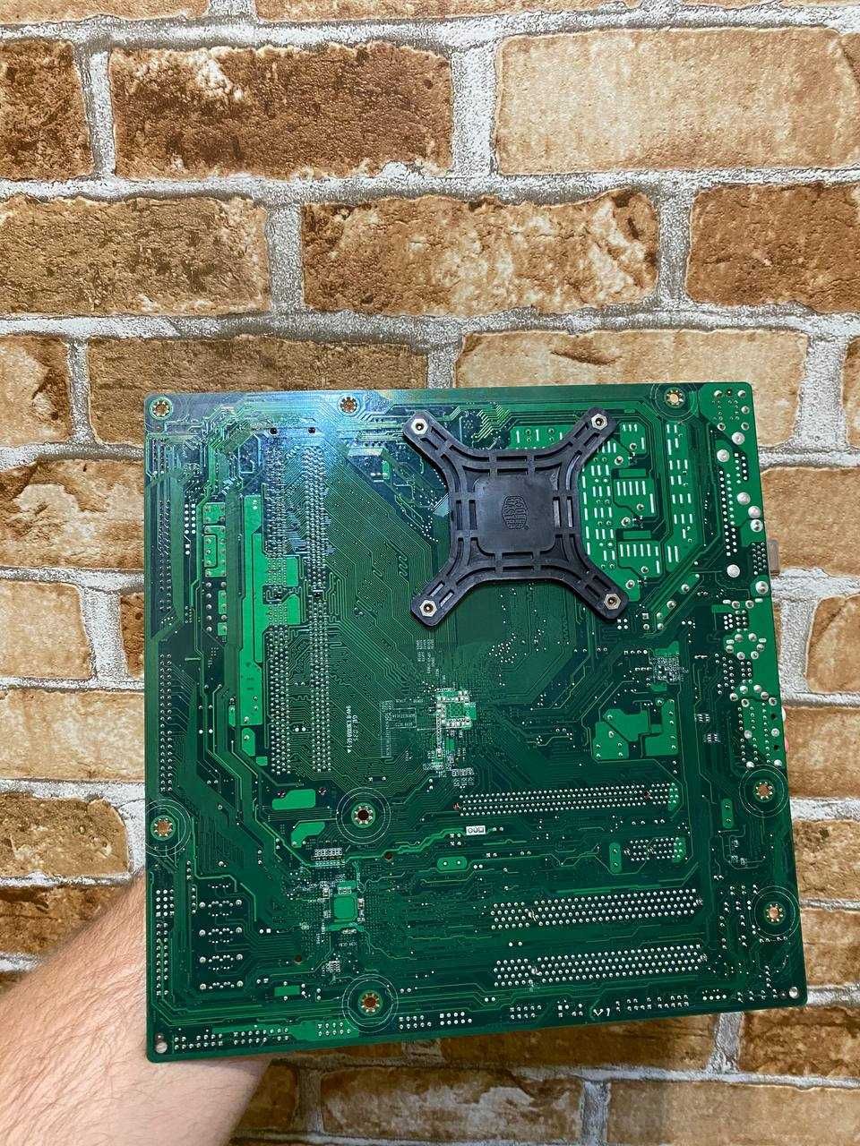 Материнська плата Acer EG31M (LGA 775)