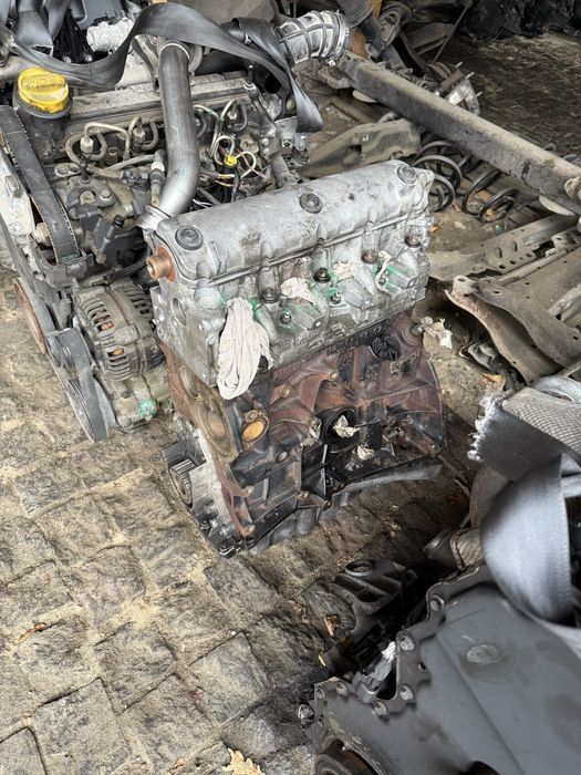 Двигатель 1.9 Трафік Лагуна Віваро Еспейс Прімастар Кліо Сценік Меган