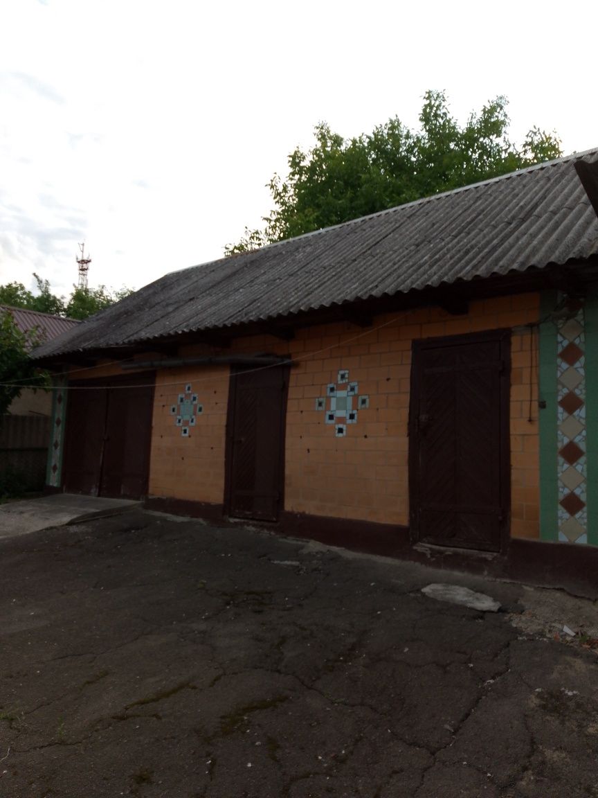 Продаж 2-х поверхового  будинку