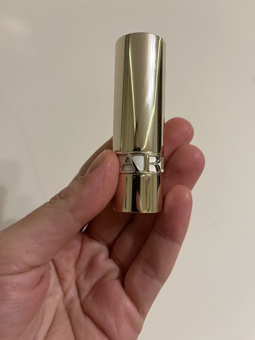 Помада Clarins joli rogue 742 червона атласна