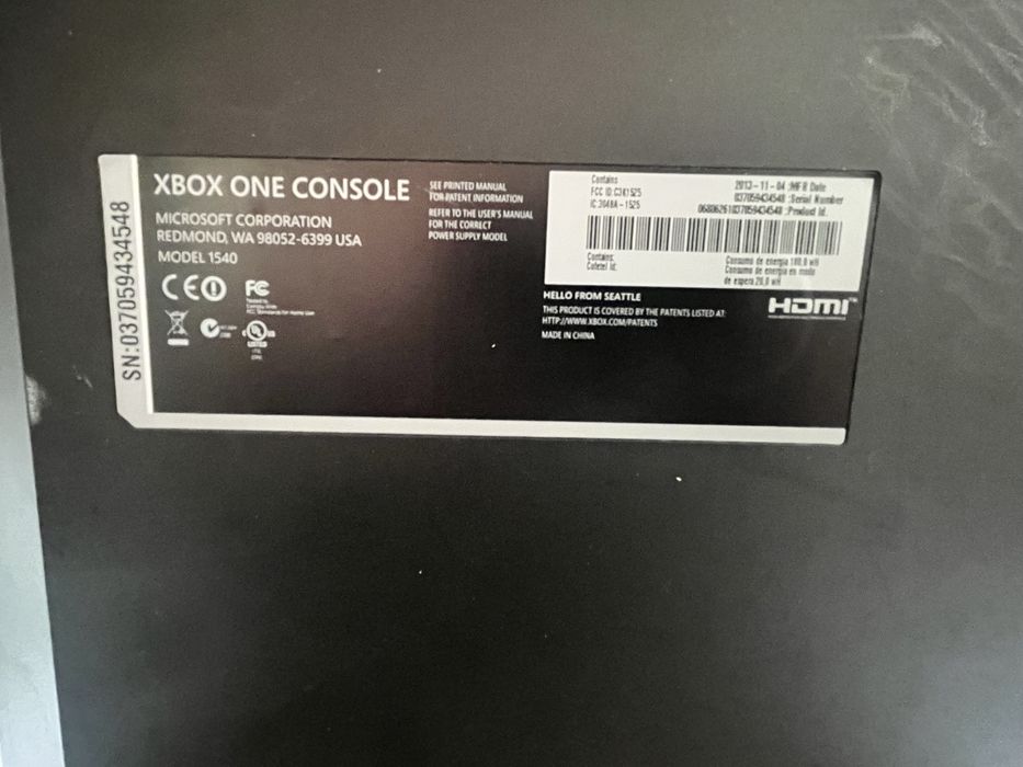 Продам КонсольXBox One