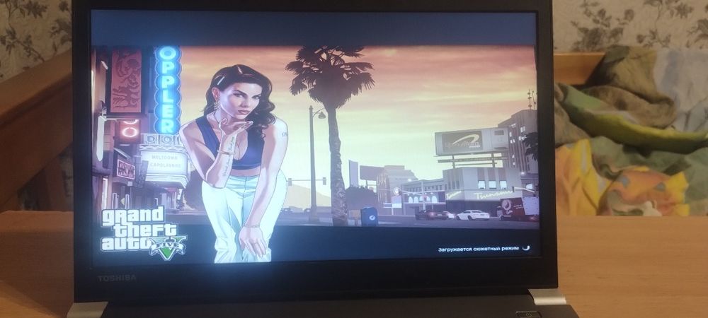 Потужний ігровий ноутбук TOSHIBA Intel core I7 DDR4 16 GB,SSD M2 256GB