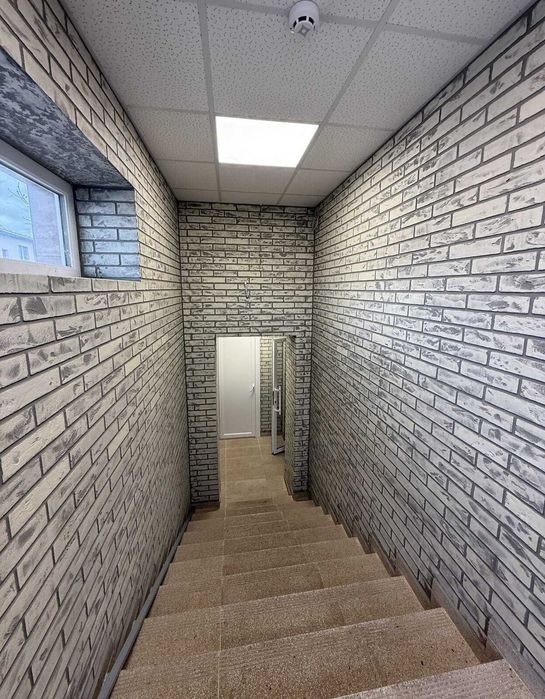 Здається комерційне приміщення на вул. Тетяни Яблонської