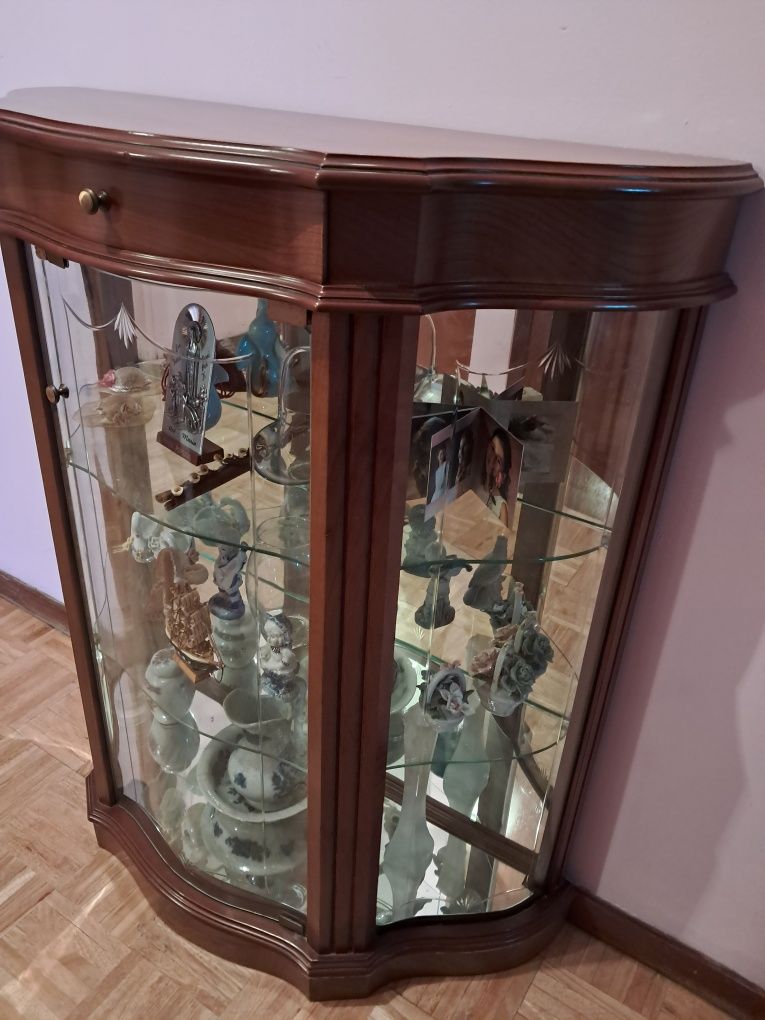 Vitrine Em Madeira C/Gaveta