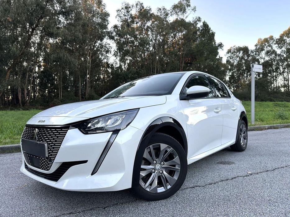 Peugeot e-208 50 kWh Allure Pack