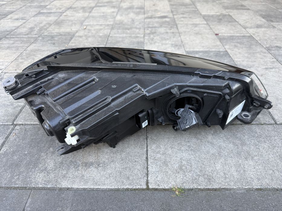 Reflektor lewy Vw Golf 7.5 GTI lift.