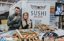 Mobilny Bar Sushi z Pływającymi Łódkami – Atrakcja na Wesele, Event,