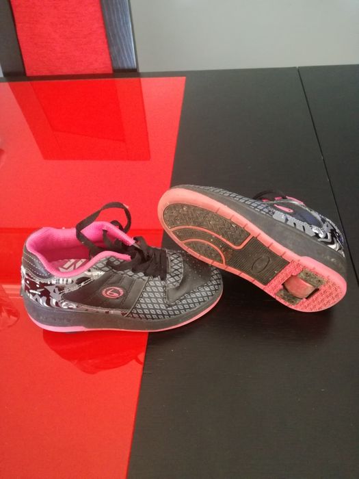 Sapatilhas BEEPPI com rodinhas 33