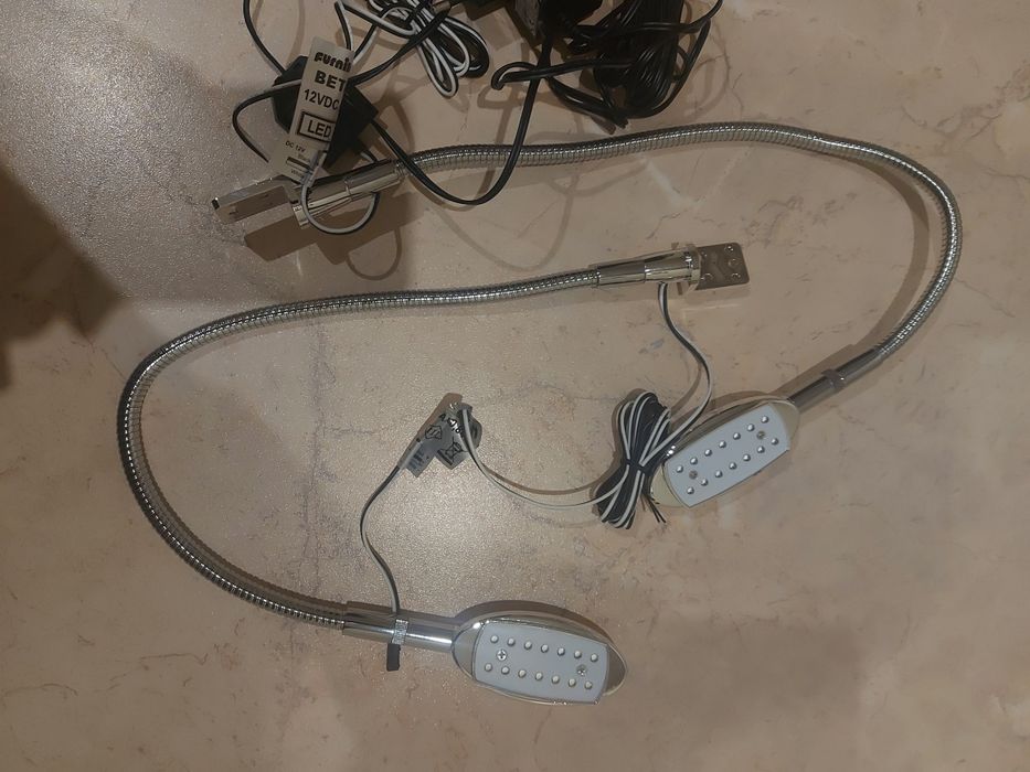 Sprzedam lampki do mebli.