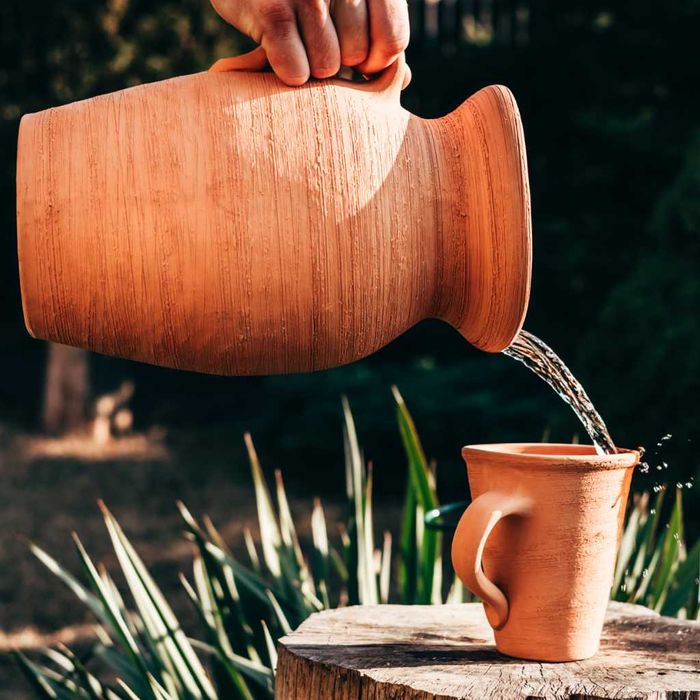 Dzbanek gliniany filtrujący 4 l. Naturalny. Atest+podstawka + pokrywka